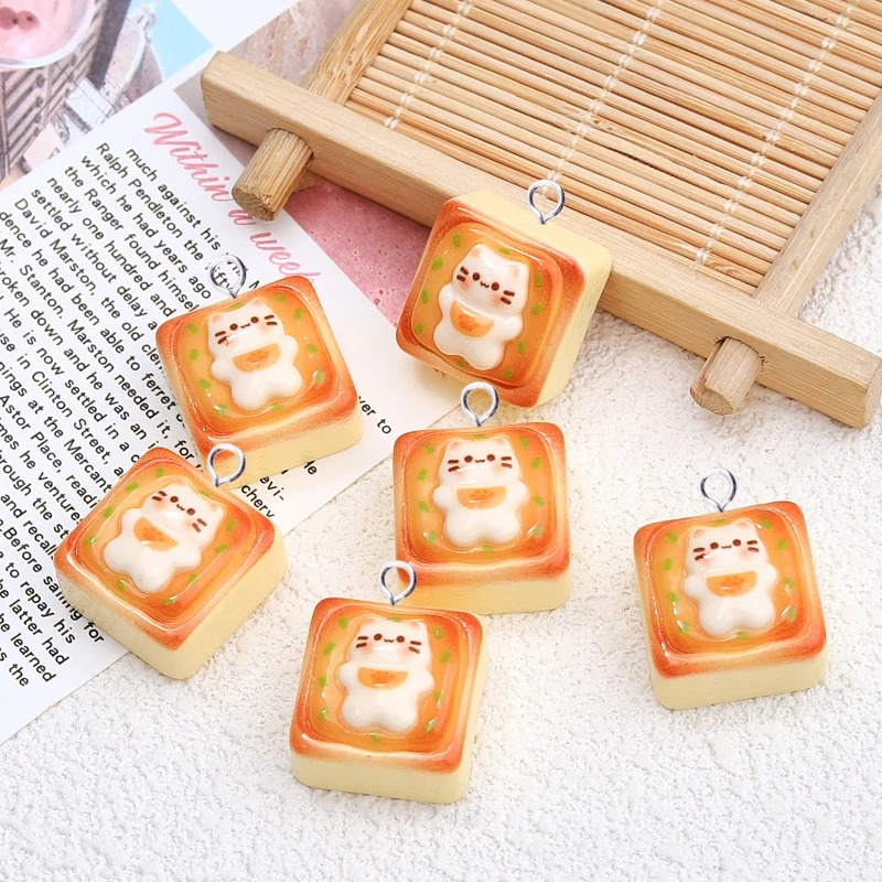 Resin Craft Projects - 10 Stück Kawaii Katzen-Toast-Brot-Harzanhänger, niedliche Tier-Flatback-Anhänger,