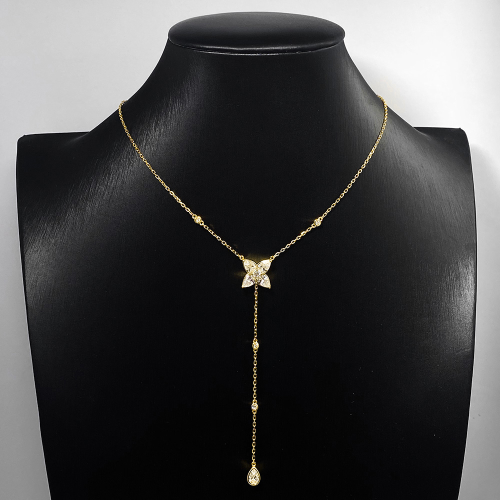 Birnenförmiger/Runder Moissani – Bezels Set Pendant Bewertung und Preis