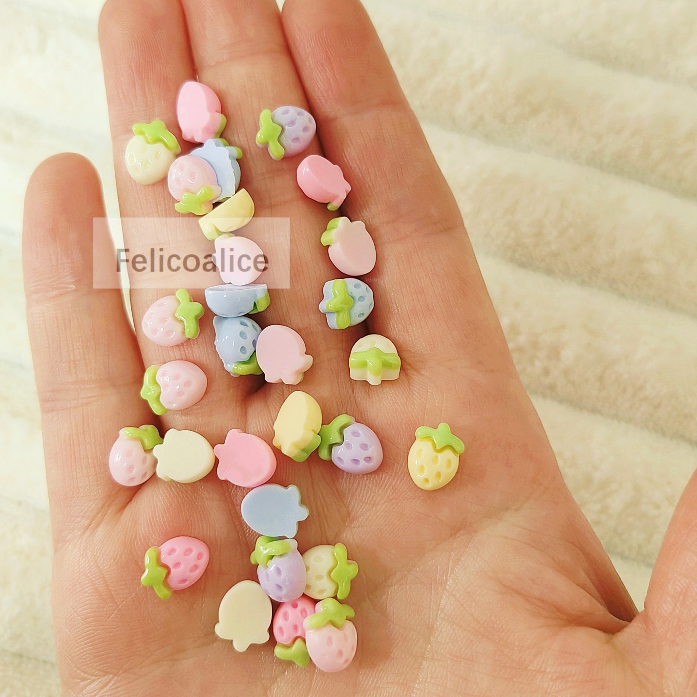 30 Stück Neue Niedliche Mini-E – Flower Preservation Resin Bewertung und Preis