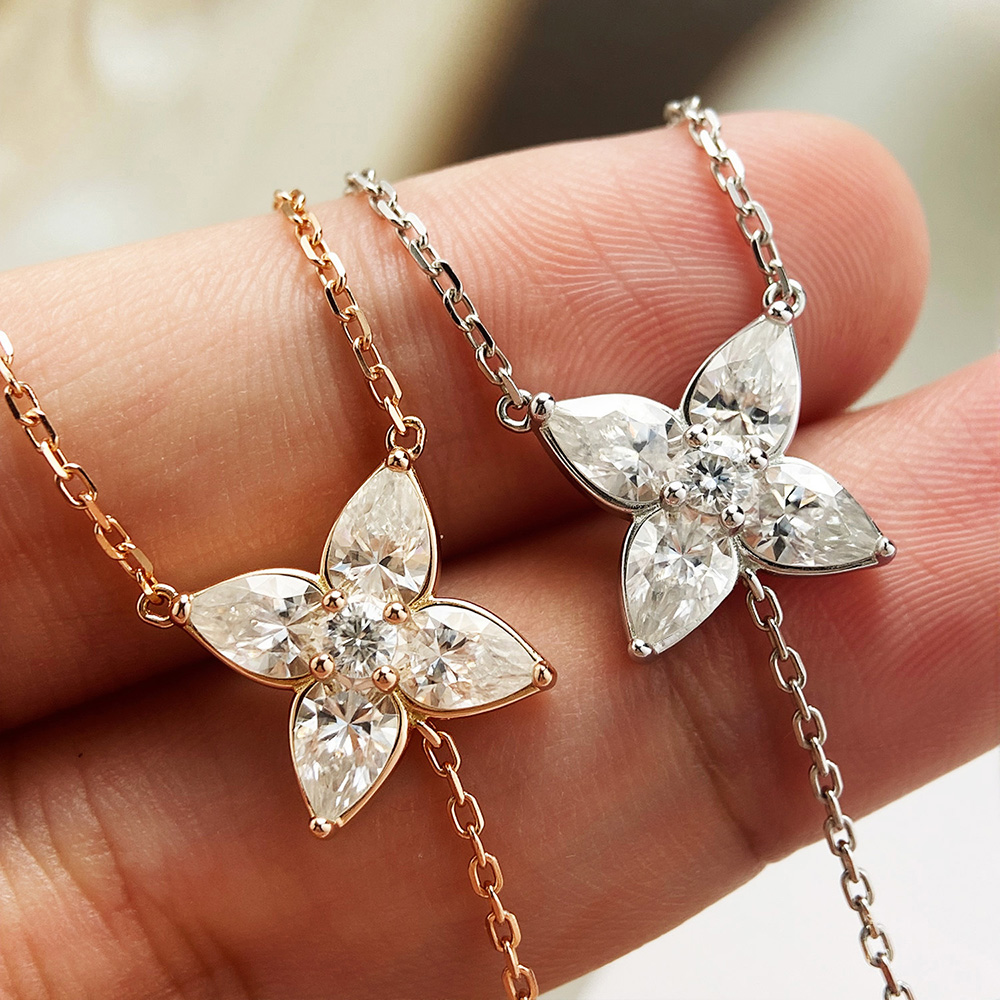 Fassungseingefasster Moissanit – Bezels Set Pendant Bewertung und Preis